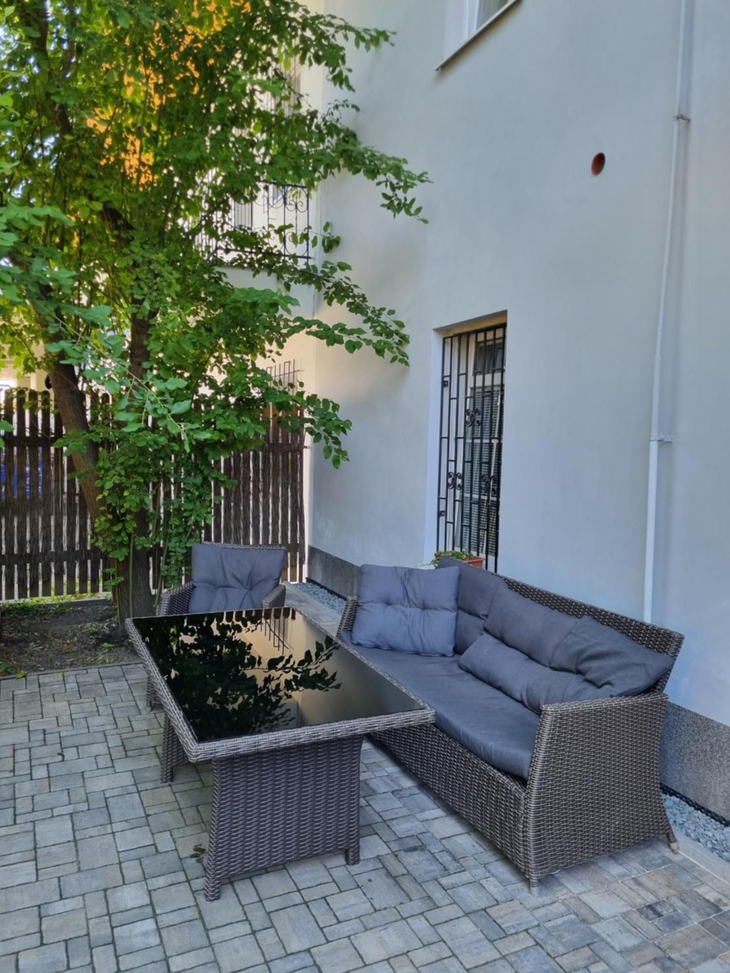 Cerny Tulipan - Apartman 4 Pilsen Exterior foto